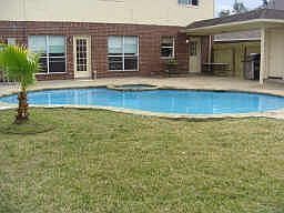 2nd image of 2718 W Oaks Blvd