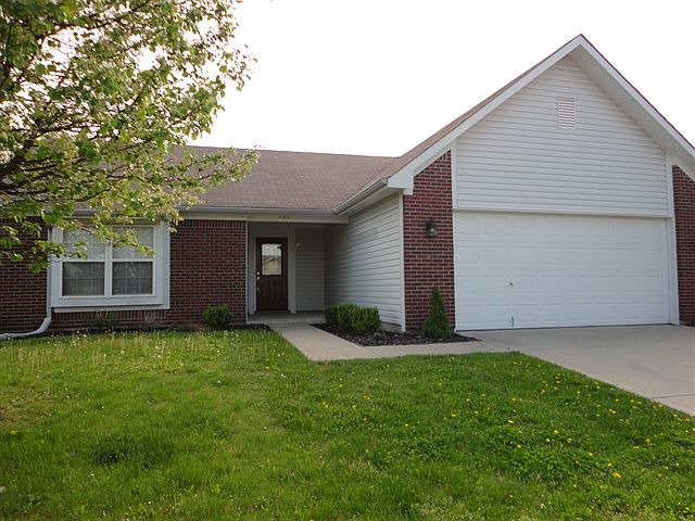 1st image of 858 Hollowood Ln