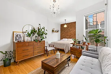 236 East 78th Street, #5D