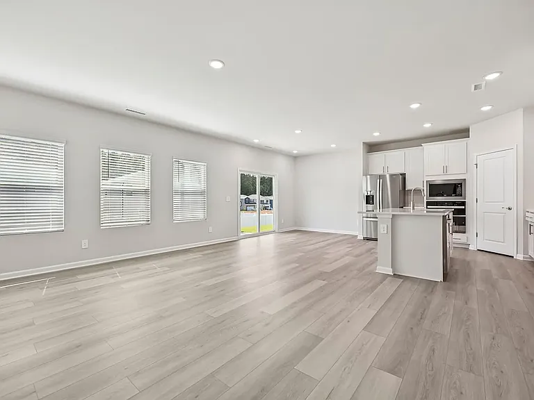 328 Karlov Rd — Photo 7