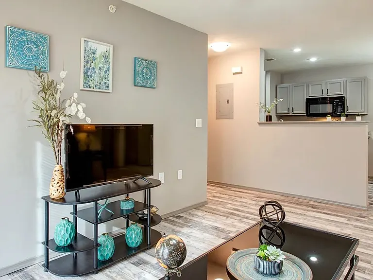 Southernwood Apartments — Photo 32