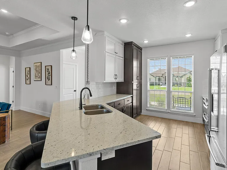 7709 Soapstone Ct — Photo 32
