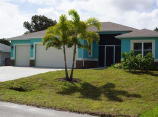 28 Sportsman Ter, Rotonda West, FL 33947