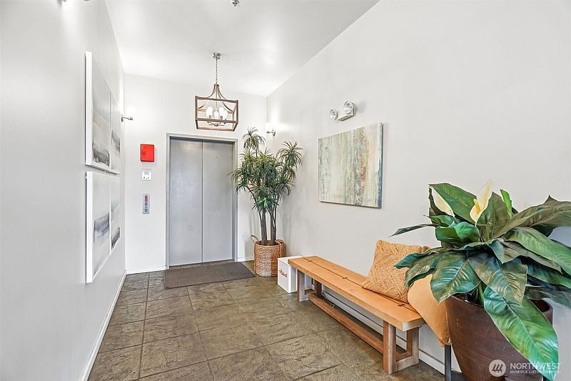 3rd image of 500 Elliott Avenue W #405