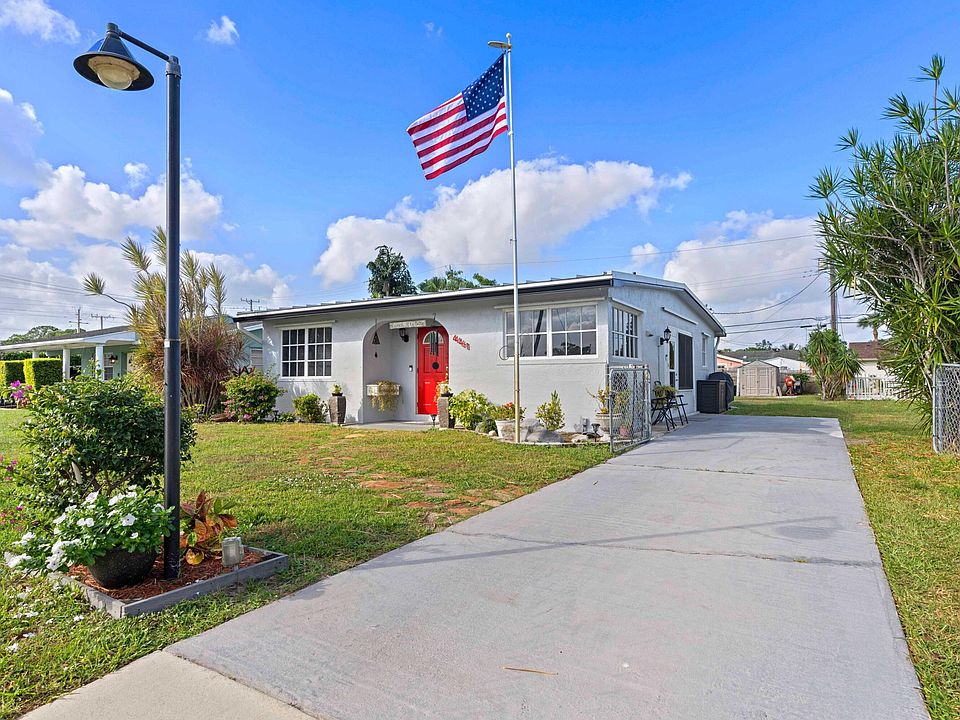 1st image of 4461 Forest Lane