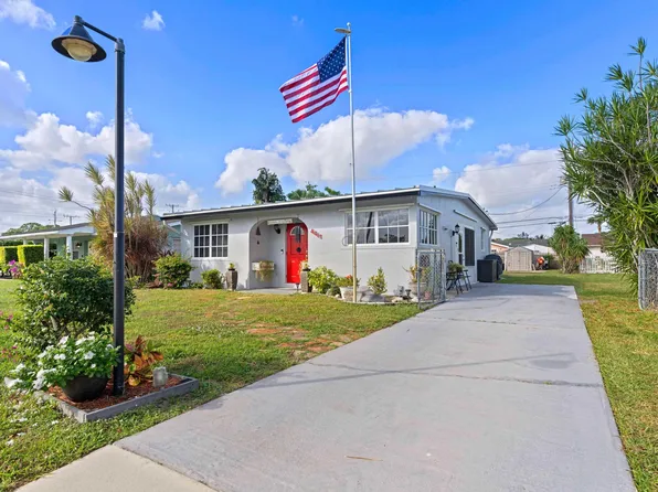 4461 Forest Lane, Palm Springs, FL 33406