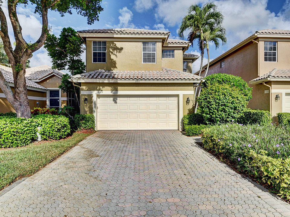 Home For Sale In Broken Sound Country Club