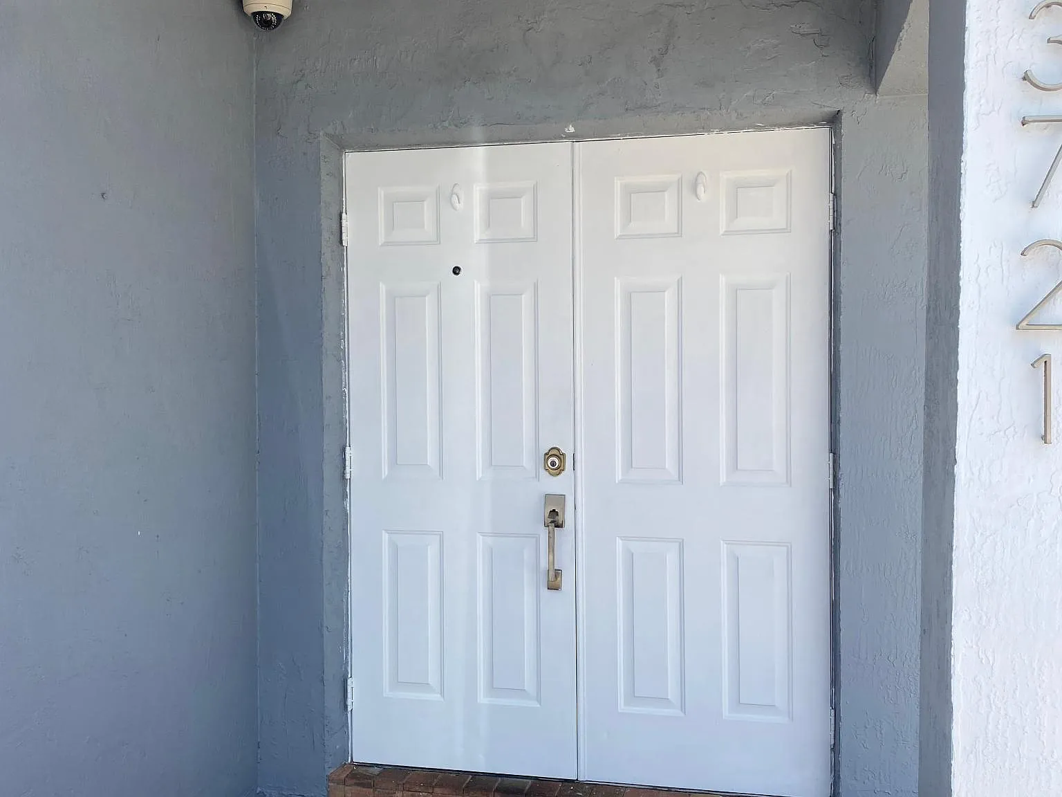 13721 SW 21st St — Photo 3