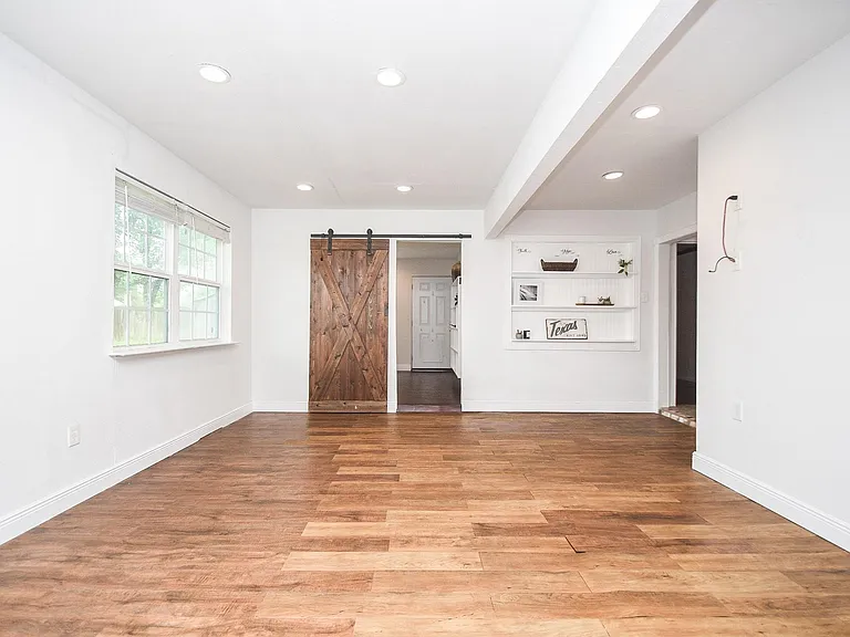 2406 Blue Mist Ct — Photo 12