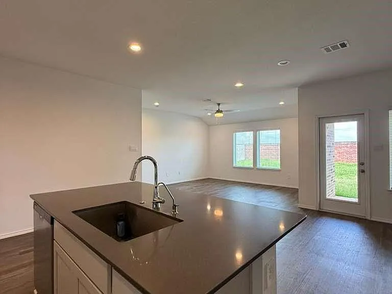 5037 Almond Terrace Dr — Photo 9