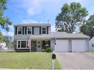18 Mendon Dr, Howell, NJ 07731