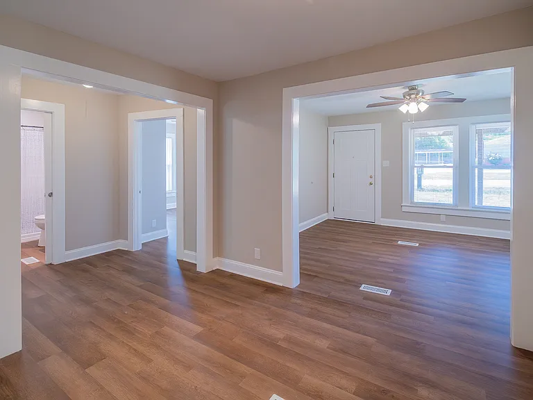 69 Lowe Ave NW — Photo 11