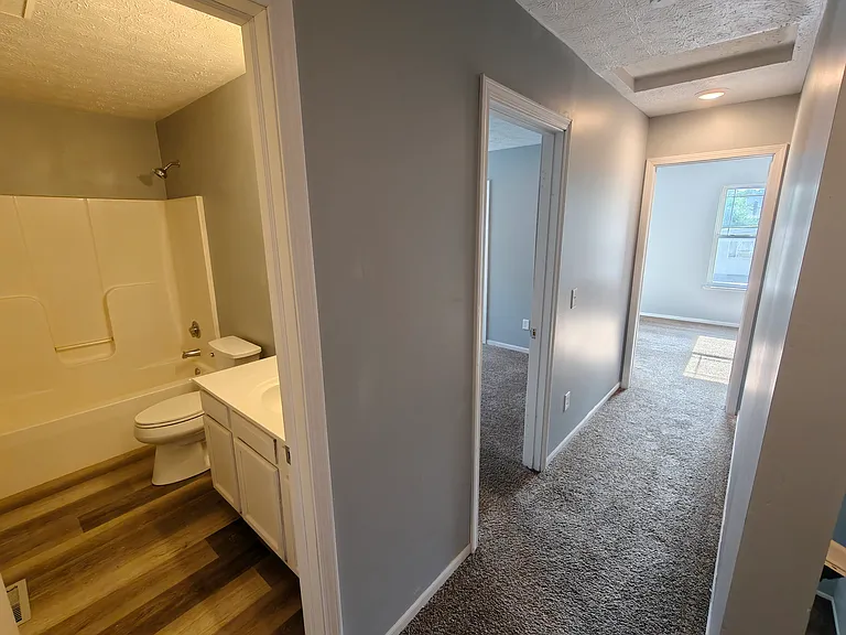 405 Homestead St — Photo 16