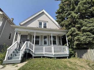 3237 N Holton St, Milwaukee, WI 53212