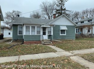 1126 Oak St, Beloit, WI 53511