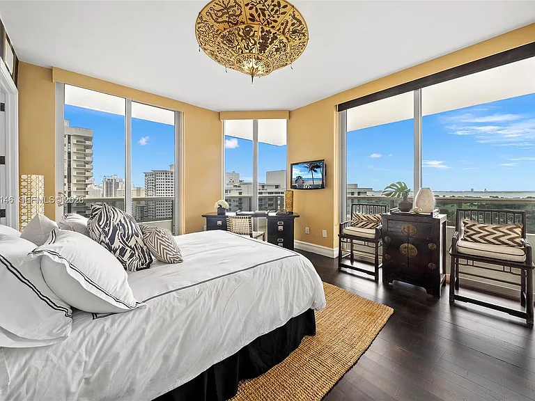 5801 Collins Ave #Penthouse 1600 — Photo 11