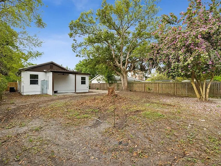 1008 E Norfolk St — Photo 39
