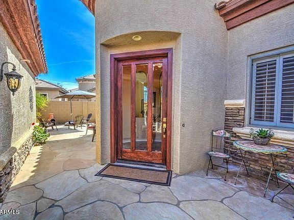 4th image of 2801 E Buena Vista Dr