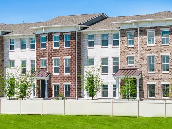 9331 Somerford Dr, Fishers, IN 46038