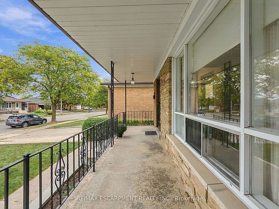 2nd image of 7566 Netherwood Rd