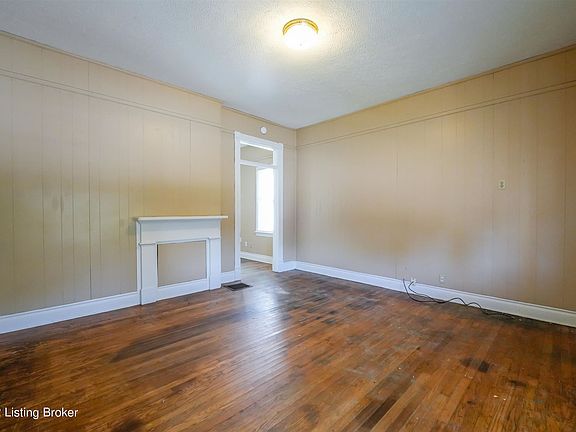 5th image of 1003 Mulberry St