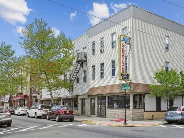 2033 Bergenline Ave APT 3R, Union City, NJ 07087
