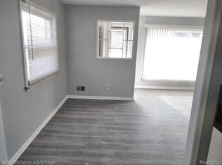 31266 Hathaway St, Livonia, MI 48150