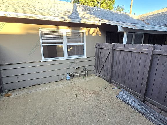 5th image of 12992 Burbank Blvd #62