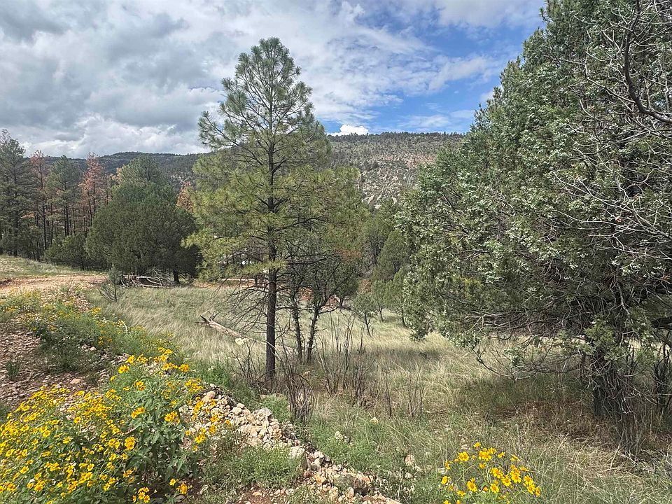 1st image of 1826-1826A Rio Penasco Rd