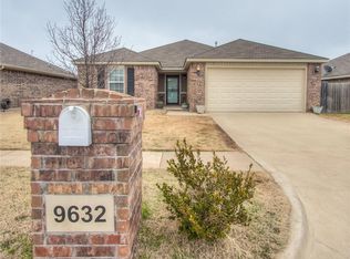 9632 Kylie Dr, Moore, OK 73160