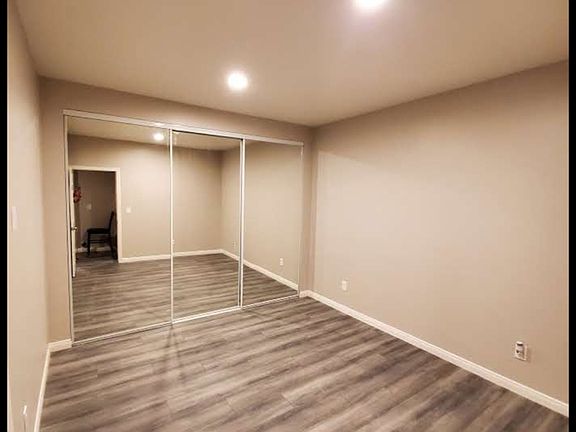 3rd image of 932 16th St #B
