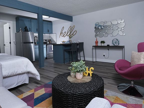Fusion Apartments - Living Room