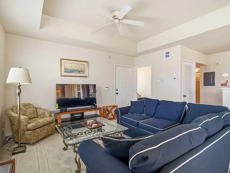 1000 Villagio Cir #201 — Photo 5