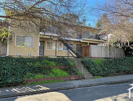 1557 Valle Vista Ave