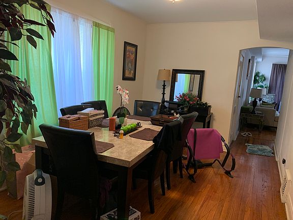 5th image of 1840 N Lotus Ave