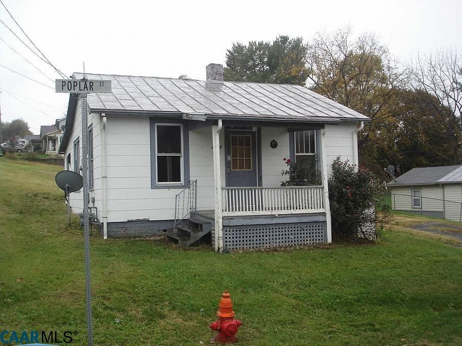 1st image of 2302 Poplar St