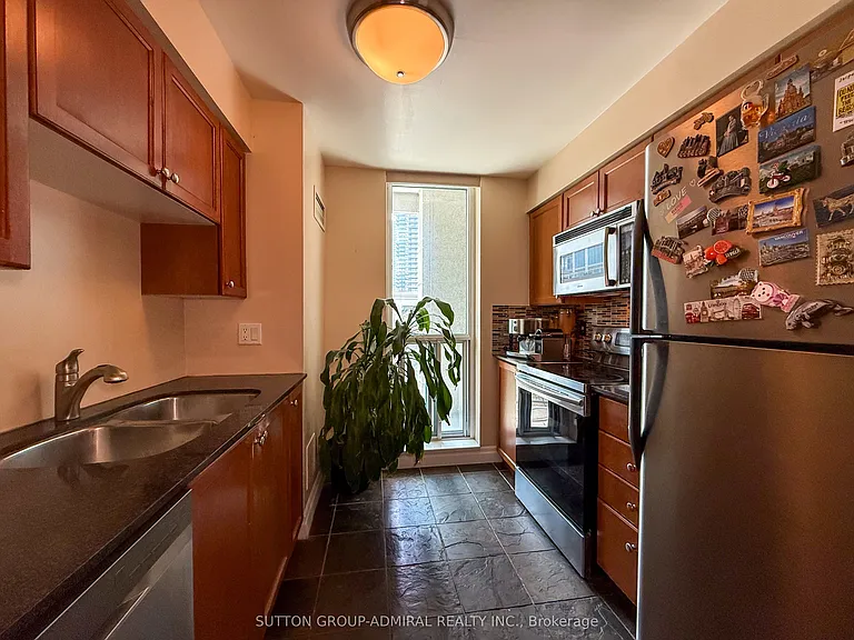 2119 Lake Shore Blvd W #415 — Photo 7