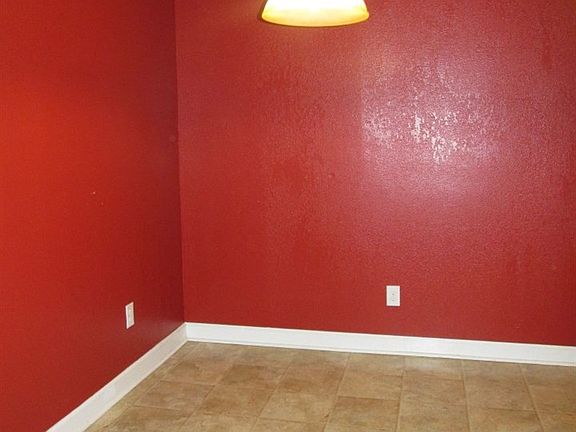 5th image of 103 Yorkshire Dr