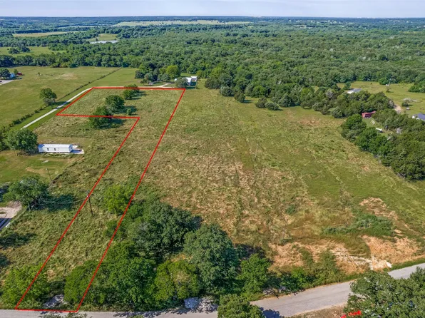 9426 Dripping Springs Rd, Denison, TX 75021