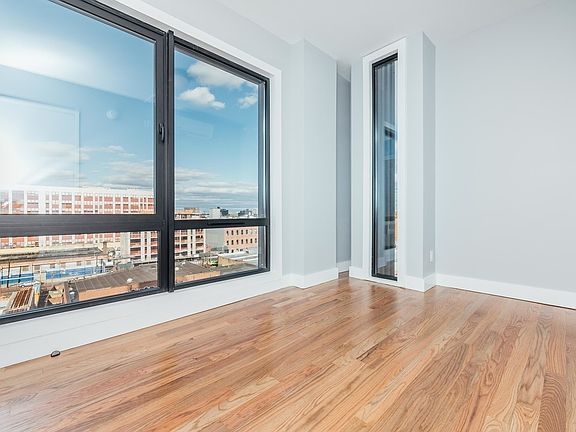 5th image of 115 Stanwix St #623