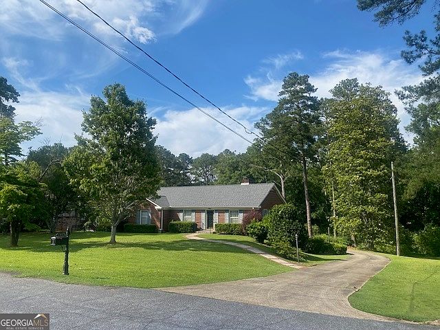 1st image of 123 Hillcrest Rd