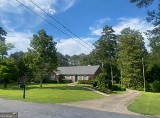 123 Hillcrest Rd, West Point, GA 31833