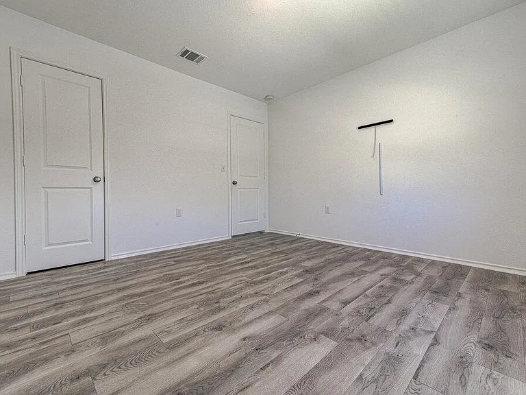 2704 Shimsham Dr — Photo 15
