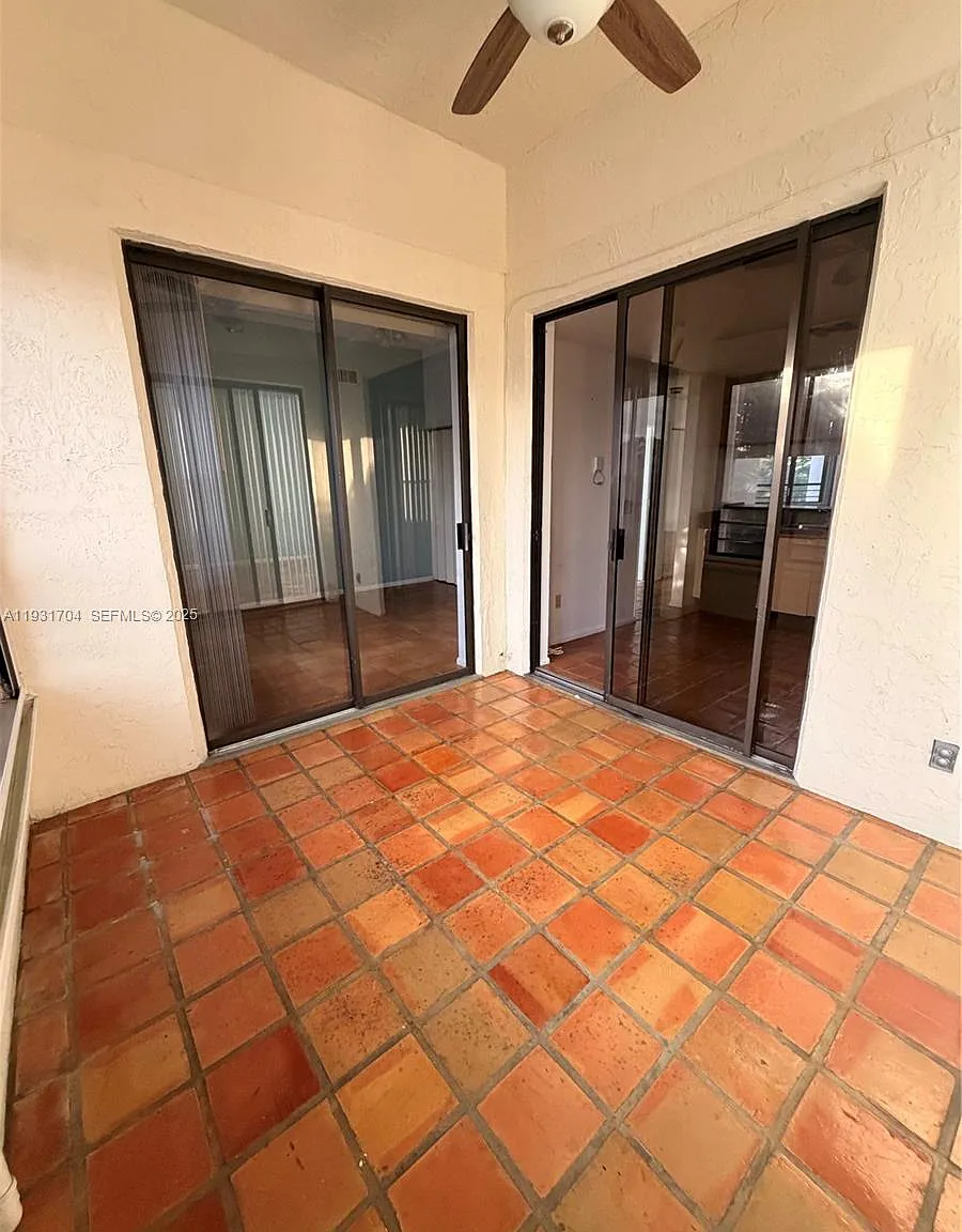 3 bed, 1710 sqft, $2,900 — Photo 1