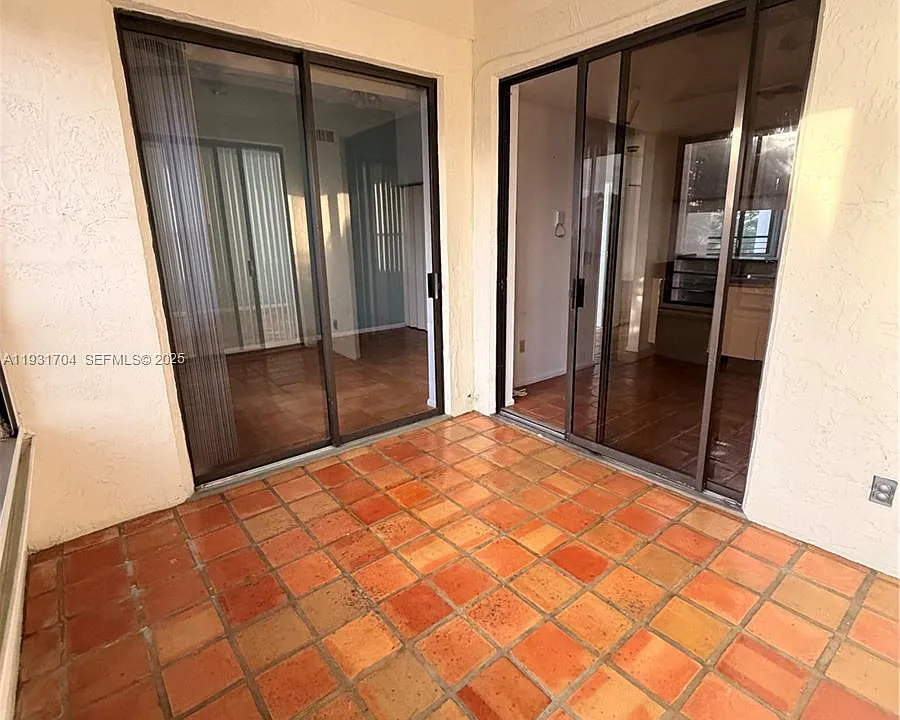 7460 La Paz Blvd #310