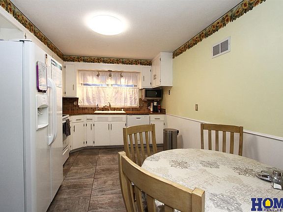 5th image of 1000 N 53rd St