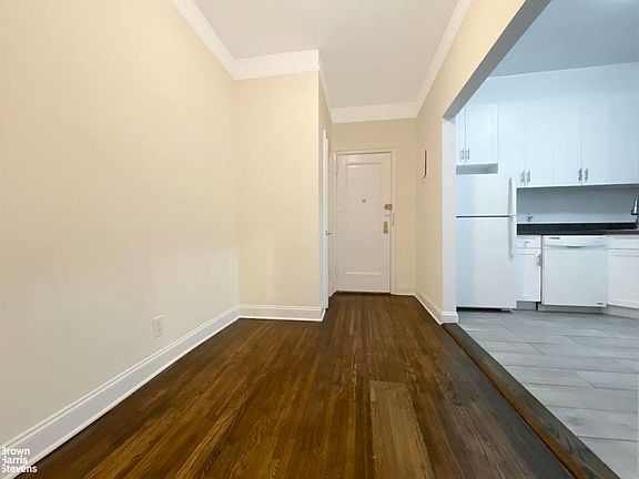 5th image of 211 W 102nd St APT 2C
