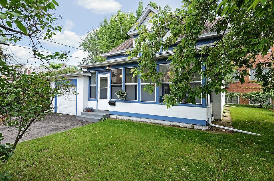 The front yard is not fenced, but the back and sides are.