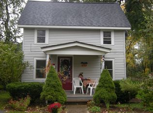 45 Mulberry St, Rhinebeck, NY 12572