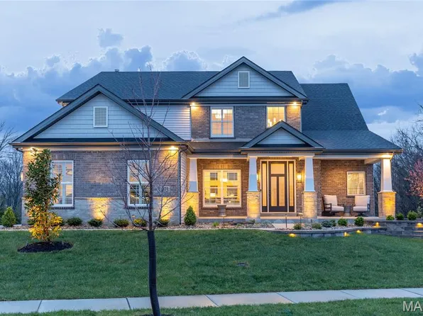 973 Tara Ct, Chesterfield, MO 63005